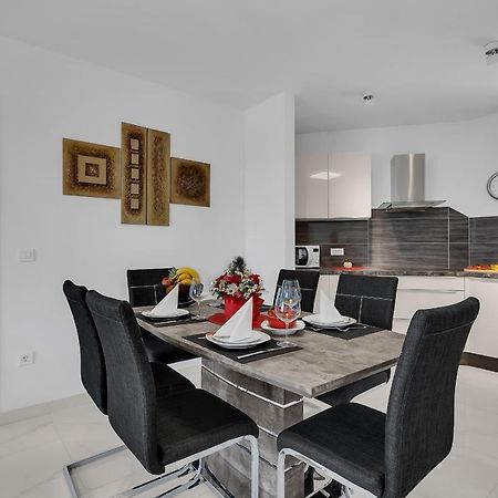 Apartment Navis, Sea View Makarska Buitenkant foto